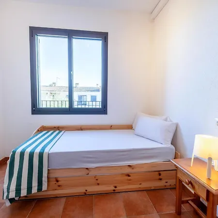 House In Catalonia Near The Sea Casa de Férias Sant Pere Pescador